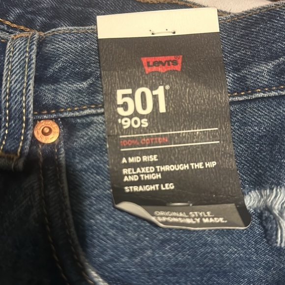 NWT Levi's® Premium
501® ‘90S WOMEN'S JEANS 28X32 - Picture 14 of 17